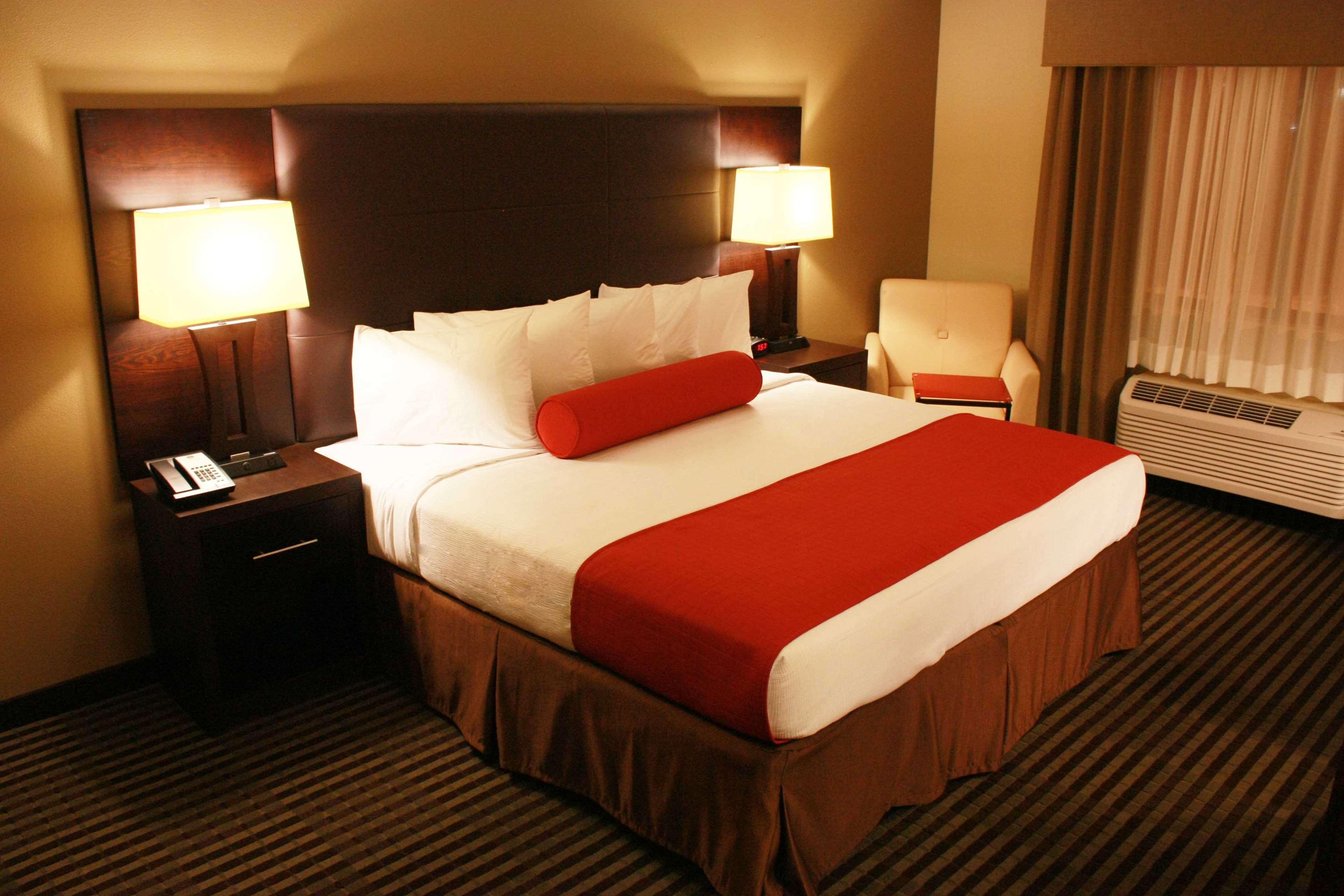 Comfort Inn & Suites Copley Akron Bagian luar foto