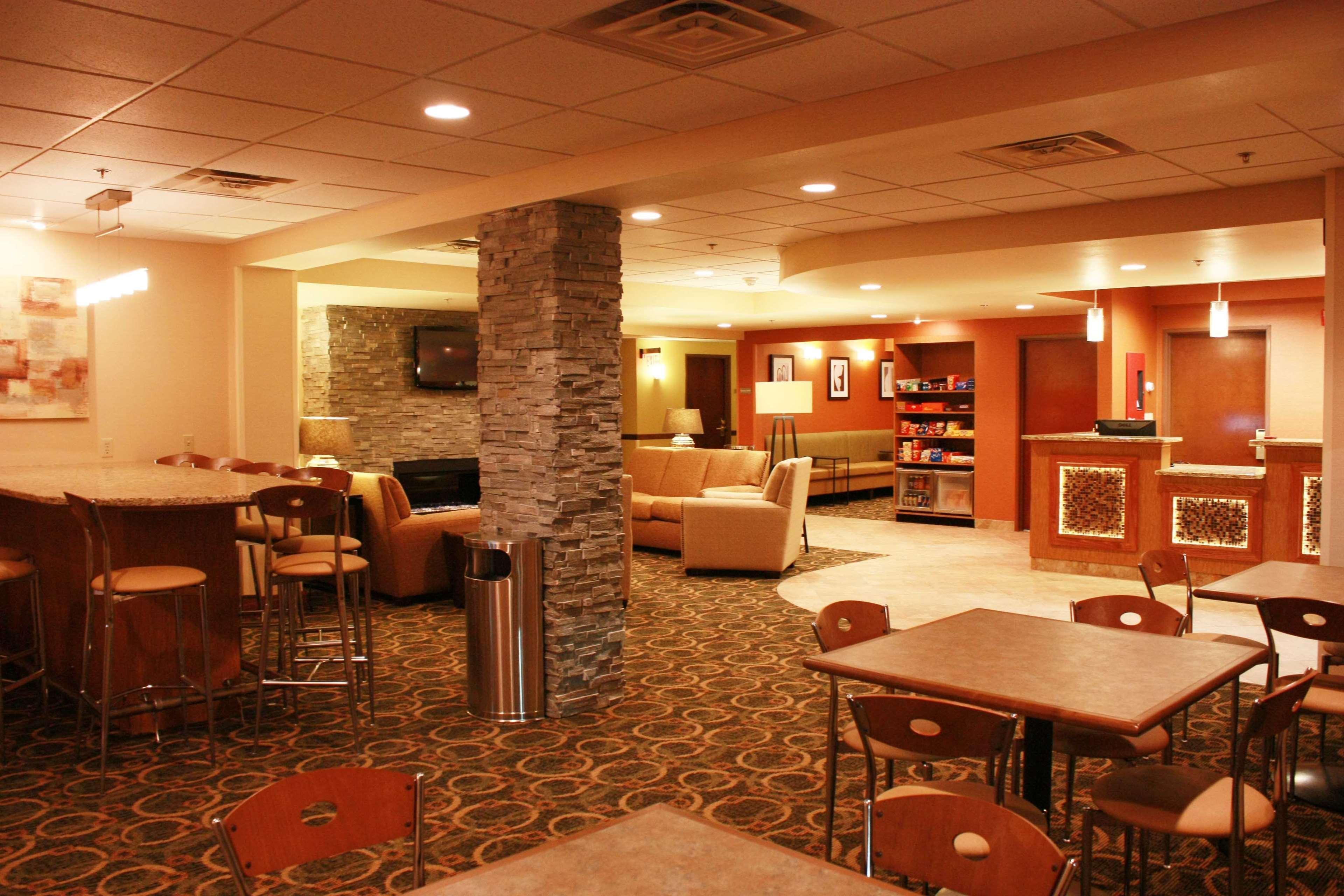 Comfort Inn & Suites Copley Akron Bagian luar foto