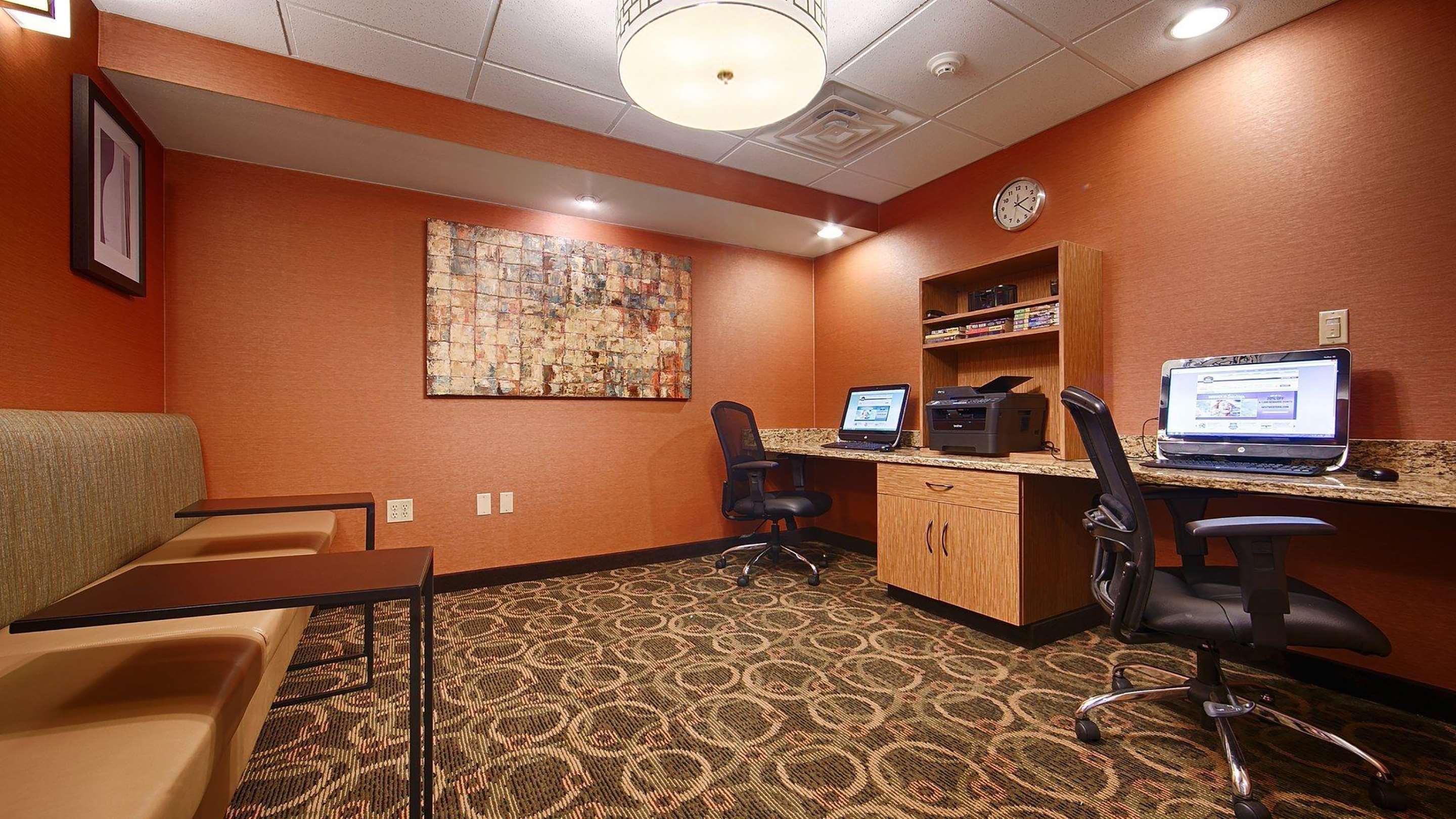 Comfort Inn & Suites Copley Akron Bagian luar foto