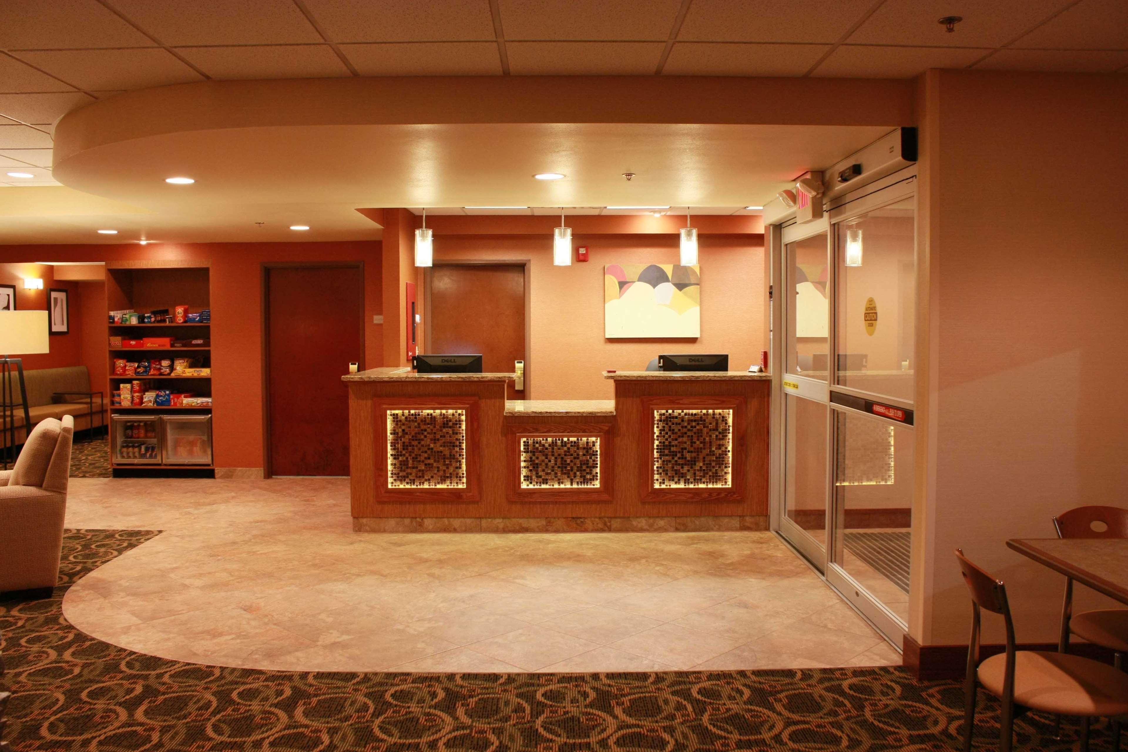 Comfort Inn & Suites Copley Akron Bagian luar foto