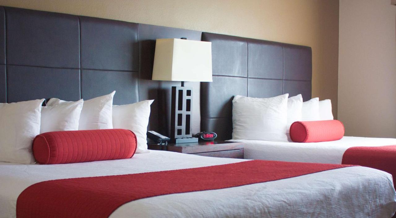Comfort Inn & Suites Copley Akron Bagian luar foto
